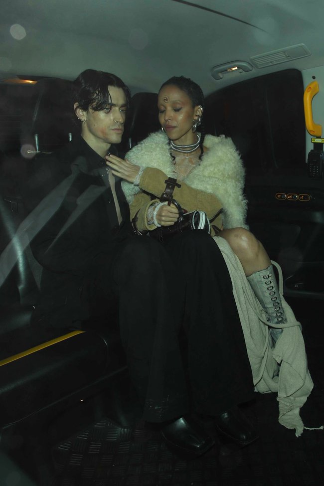 FKA Twigs und Jordan Hemingway nach der Netflix BAFTA Celebration Party in London.