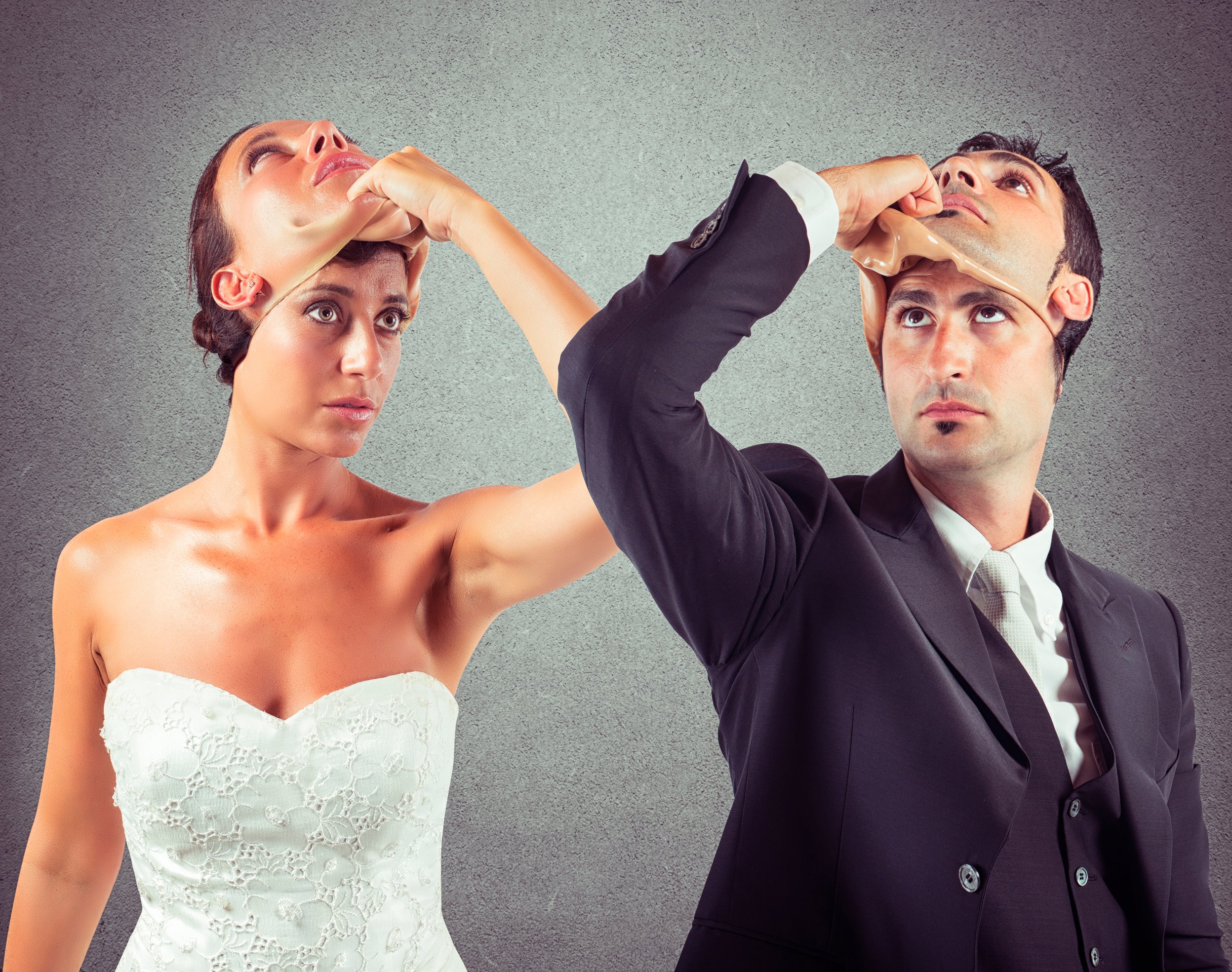 Wir alle lügen in unserer Beziehung. Wir Frauen sogar häufiger als unsere Partner. Wir alle lügen in unserer Beziehung. Wir Frauen sogar häufiger als unsere Partner.