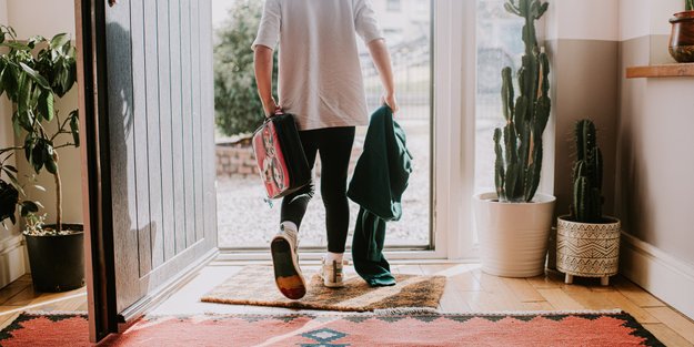 Fußmatte putzen: Mit diesen Tipps gelingt dir das mühelos