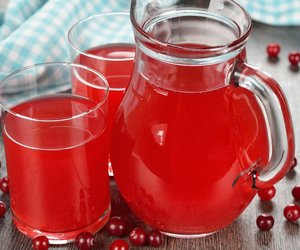 Cranberrysaft hilft bei Blasenentzündung – eine Lüge?