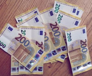 Noch dieses Jahr 200 Euro extra vom Staat: Für wen ist das Geld?