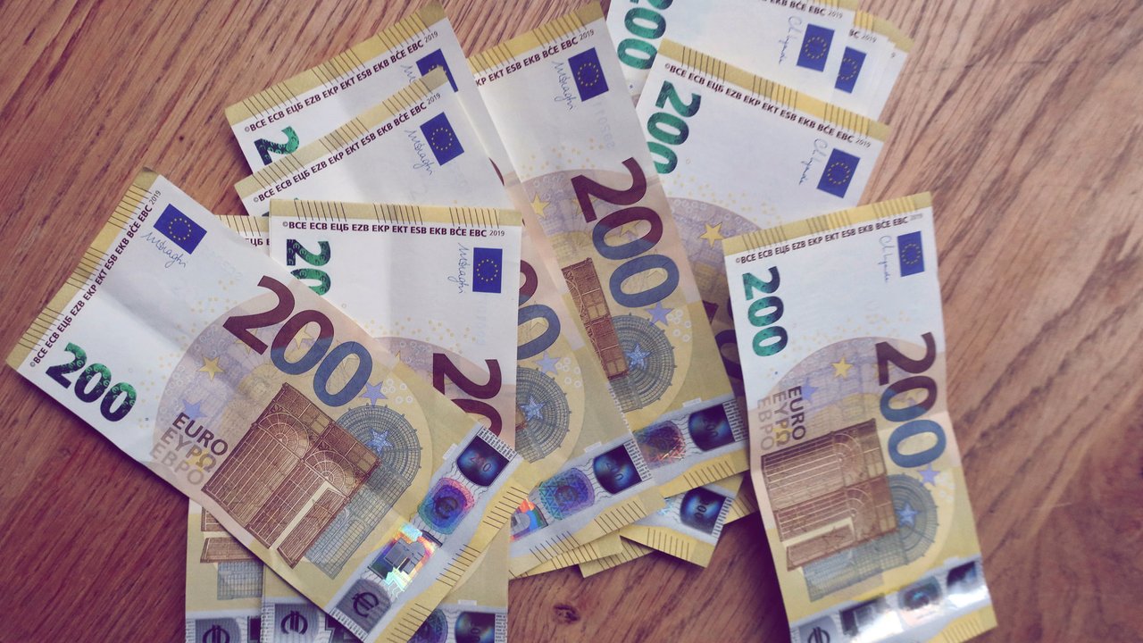 Noch dieses Jahr: Einige bekommen 200 Euro vom Staat geschenkt