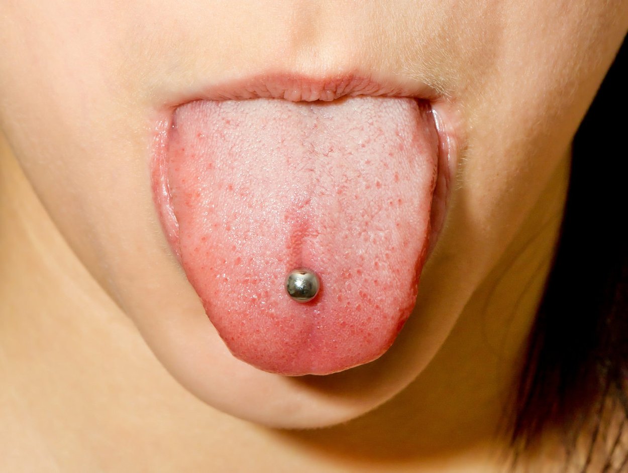 Zungenpiercing Zungenpiercing