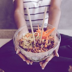 Vegane Fertiggerichte: 19 schnelle Mahlzeiten aus dem Supermarkt
