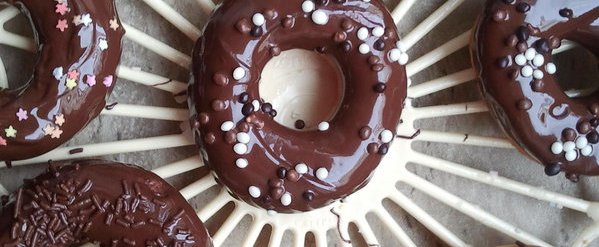 Bunte Donuts: Leckere Rezepte zum Selbermachen