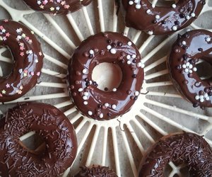Bunte Donuts: Leckere Rezepte zum Selbermachen