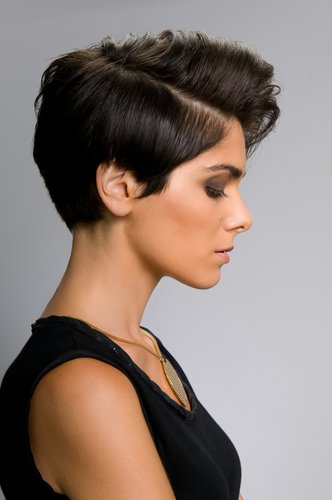 Pixie-Cut stylen