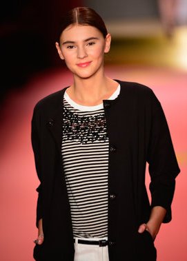 Stefanie Giesinger auf dem Laufsteg Stefanie Giesinger auf dem Laufsteg