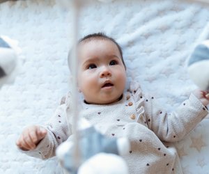 Verstopfte Nase beim Baby: Was jetzt hilft