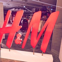 Verdammt hot! Dieser Badeanzug von H&M ist der Trend im Sommer 2021