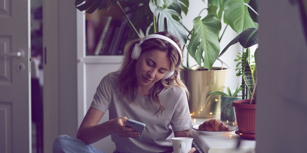 Die besten Podcasts für Frauen: Dauerbrenner und Geheimtipps