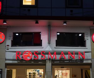 Super-Deal bei Rossmann: Verwöhn deine Haut mit diesem 5-Euro-Pflege-Öl