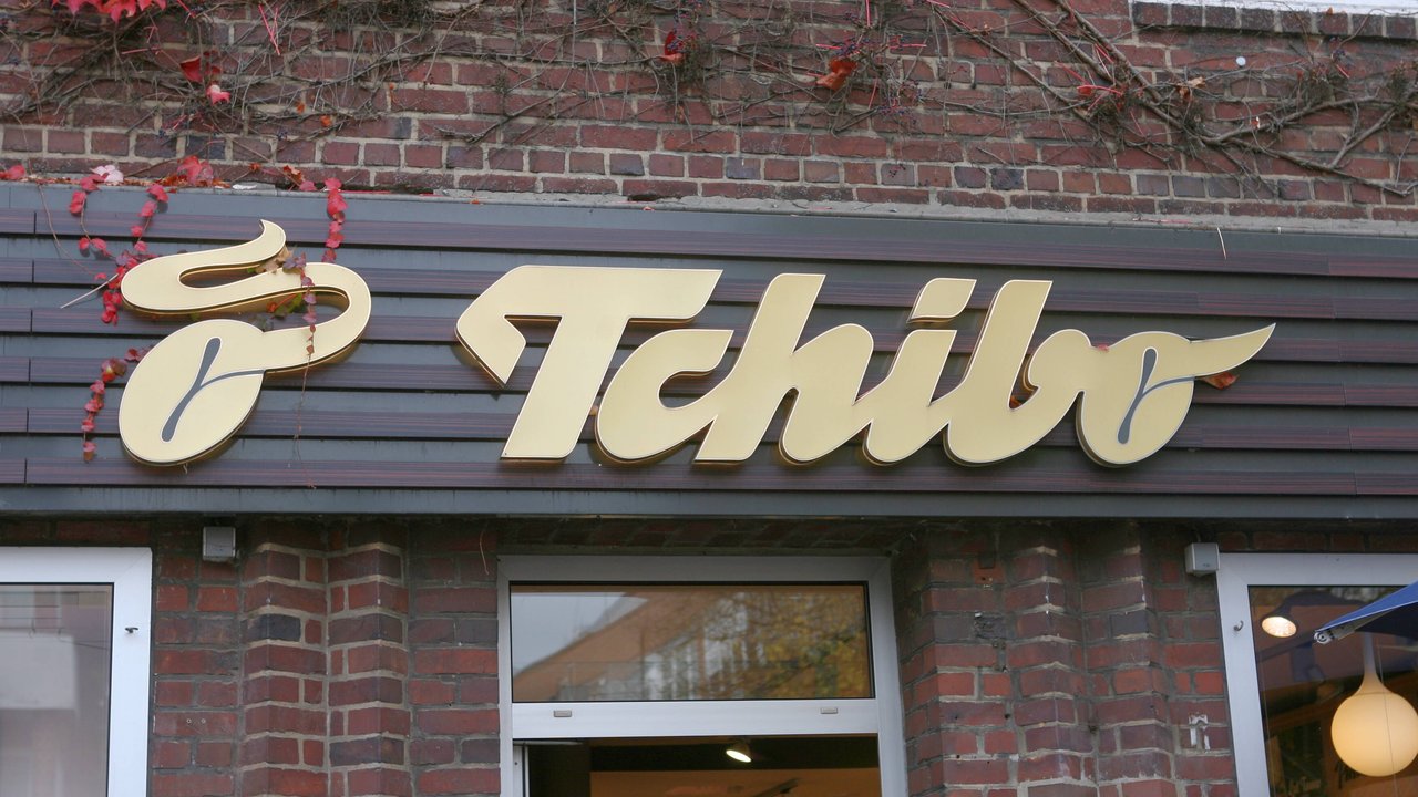 Dieser Tchibo-Beistelltisch macht sofort gute Laune.