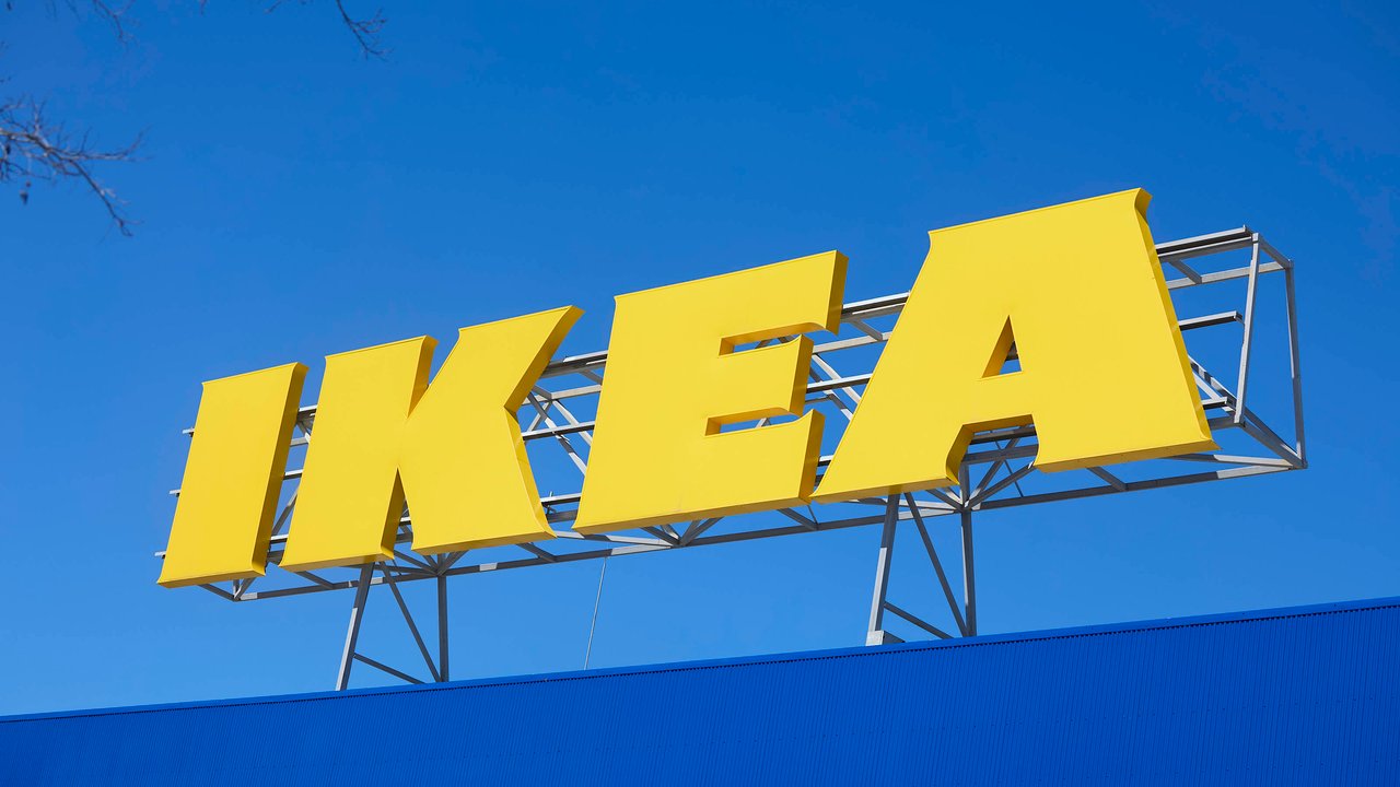 Die Duschablage von Ikea ist praktisch und nimmt nicht viel Platz ein.