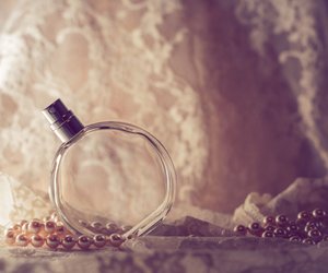 Pudrige Düfte: Diese 3 femininen Parfums sind einfach Sinnlichkeit pur