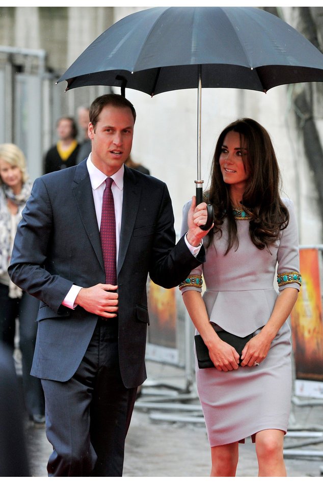 Prinz William und Kate Middleton haben Wales verlassen Prinz William und Kate Middleton haben Wales verlassen