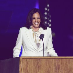 Kamala Harris: Mit diesem Outfit sendet sie eine starke Botschaft