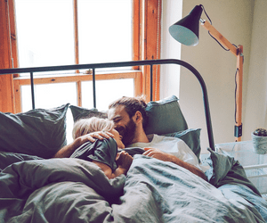 „Cuffing Season“: Das fieseste Dating-Verhalten im Herbst & Winter!