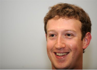 Mark Zuckerberg strahlt Mark Zuckerberg strahlt