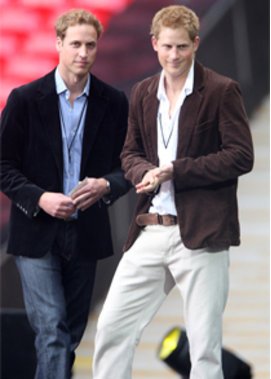 Prinz Harry wird seinen Bruder William mit royalem Rat und Tat zur Seite stehen Prinz Harry wird seinen Bruder William mit royalem Rat und Tat zur Seite stehen