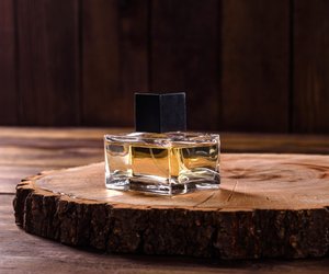 Jetzt bei Rossmann: Dieses Bergamotte-Parfum mit Sandelholz und Moschus riecht nach Lebenslust