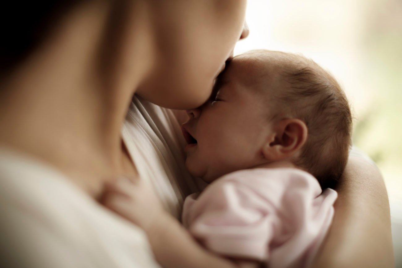 Mutter und Baby im Wochenbett Mutter und Baby im Wochenbett