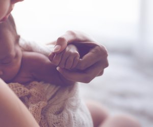 Frauen zeigen überwältigende Fotos von der Geburt