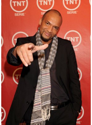 Popstars Juror und Choreograph Detlef D! Soost auf einer Premiere mit schwarzem Jackett und grauem Schal Popstars Juror und Choreograph Detlef D! Soost auf einer Premiere mit schwarzem Jackett und grauem Schal
