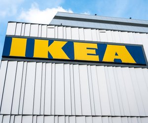 Jetzt bei Ikea: Das graubraune Sideboard mit Charakter und viel Stauraum