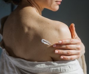Wie frisch eingecremt: Dieses Parfum ist ein Muss und jetzt sogar zum Schnäppchenpreis erhältlich