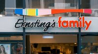 Stylischer Hingucker: Die Tischlampe mit Rattan bei Ernsting's family