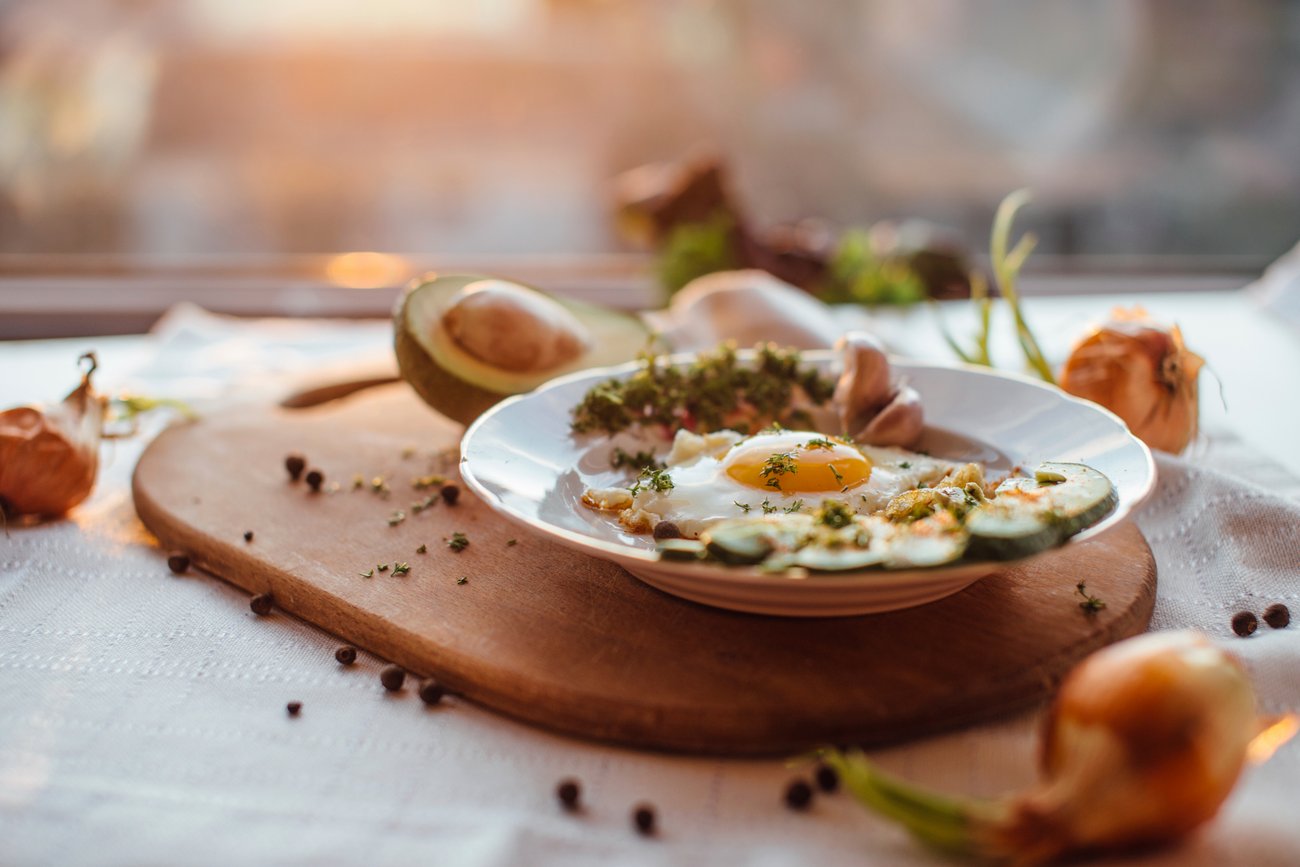 Viele klassischen Frühstücksoptionen entahlten glutenhaltiges Getreide, aber es gibt zahlreiche leckere Alternativen! Viele klassischen Frühstücksoptionen entahlten glutenhaltiges Getreide, aber es gibt zahlreiche leckere Alternativen!