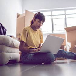 Eigentumswohnung trotz Single-Life? 4 Denkfehler, die Frauen beim Thema Immobilien oft machen
