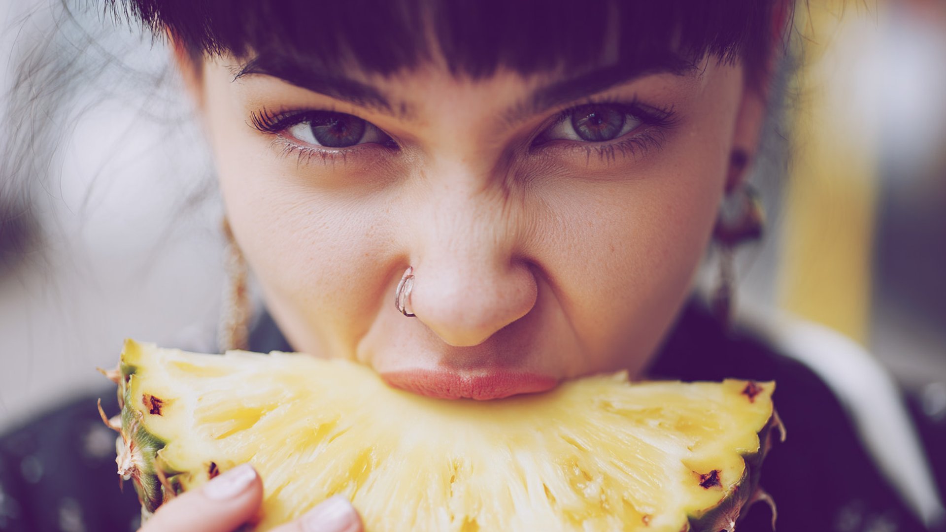 Doch-keine-Allergie-Das-bedeutet-es-wenn-Ananas-auf-der-Zunge-brennt