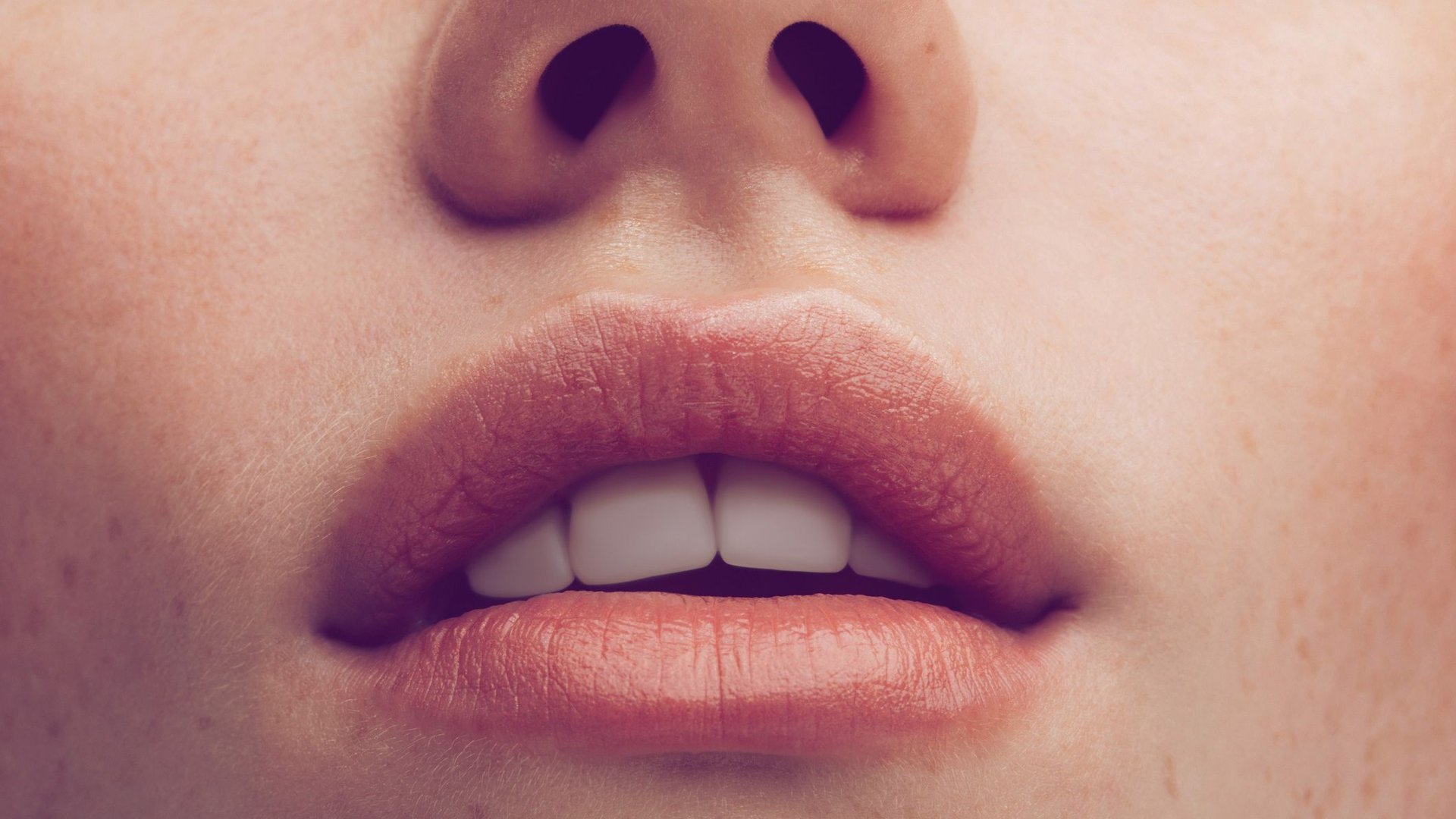 Streichelzarte-Lippen-ohne-teure-Cremes-Diese-6-Hausmittel-kosten-unter-2-Euro