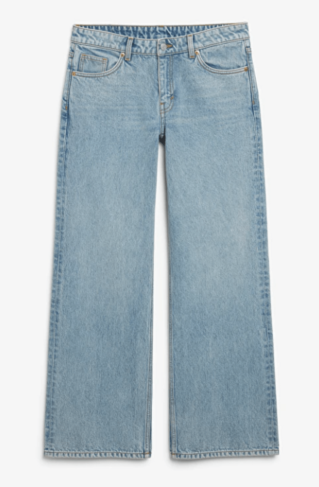 Coole tiefsitzende Jeans von Monki