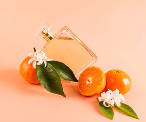 Sorgt sofort für gute Laune: Dieses vegane Parfum bekommst du günstig bei Rossmann