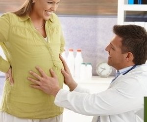 Schwangerschaft: Medikamente erhöhen Risiko für Fehlgeburt