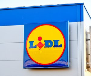 Für den Garten: Die LED-Solar-Leuchte von Lidl überzeugt mit dreifacher Funktionalität