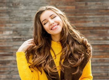 Schöne Haare mit Macadamiaöl Schöne Haare mit Macadamiaöl