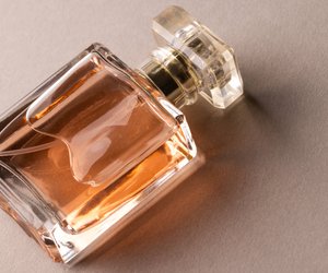 Sommer-Vibes: Über dieses süß-frische Parfum freut sich dein Freund garantiert