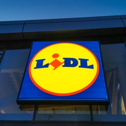 Wenig Platz im Urlaubsgepäck? Mit dieser cleveren Strandmatte von Lidl bist du perfekt ausgestattet