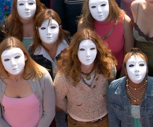 Thailand: Frauen tragen Masken beim Gynäkologen