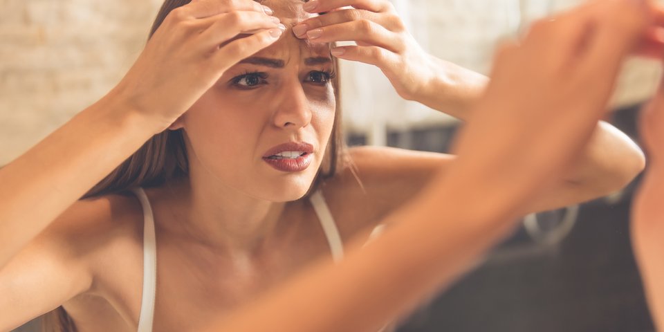 Pickel Am Auge Loswerden Das Hilft Garantiert Desired De