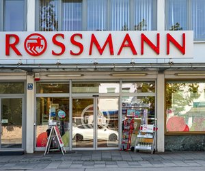 Festival-Favorit: Dieses Rossmann-Produkt sorgt für einen frischen Teint und spendet Feuchtigkeit