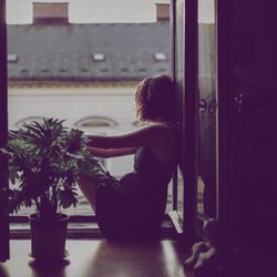 Du hast Liebeskummer? Wie die Denim Theory dir beim Loslassen helfen kann