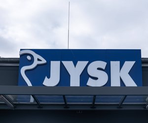 Zeitlose Eleganz für dein Wohnambiente: Die Beigefarbene LED-Kerze von Jysk lieben echt alle