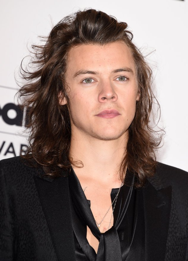 Harry Styles auf dem roten Teppich Harry Styles auf dem roten Teppich