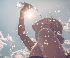 5 Parfums, die auch bei 30 Grad noch verführerisch duften – ohne zu überwältigen