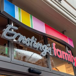 Unverzichtbar beim Sport: Mit diesem praktischen Handtuch von Ernsting's family bist du bestens ausgestattet